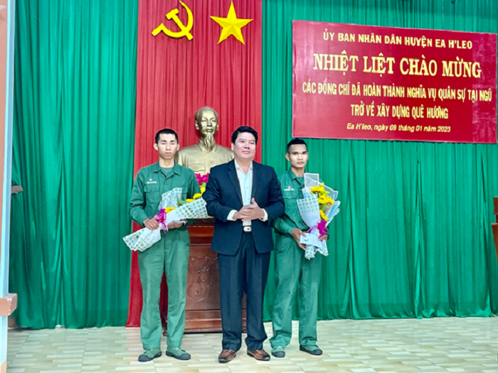 Huyện Ea H’leo đón quân nhân xuất ngũ hoàn thành nghĩa vụ quân sự trở về địa phương